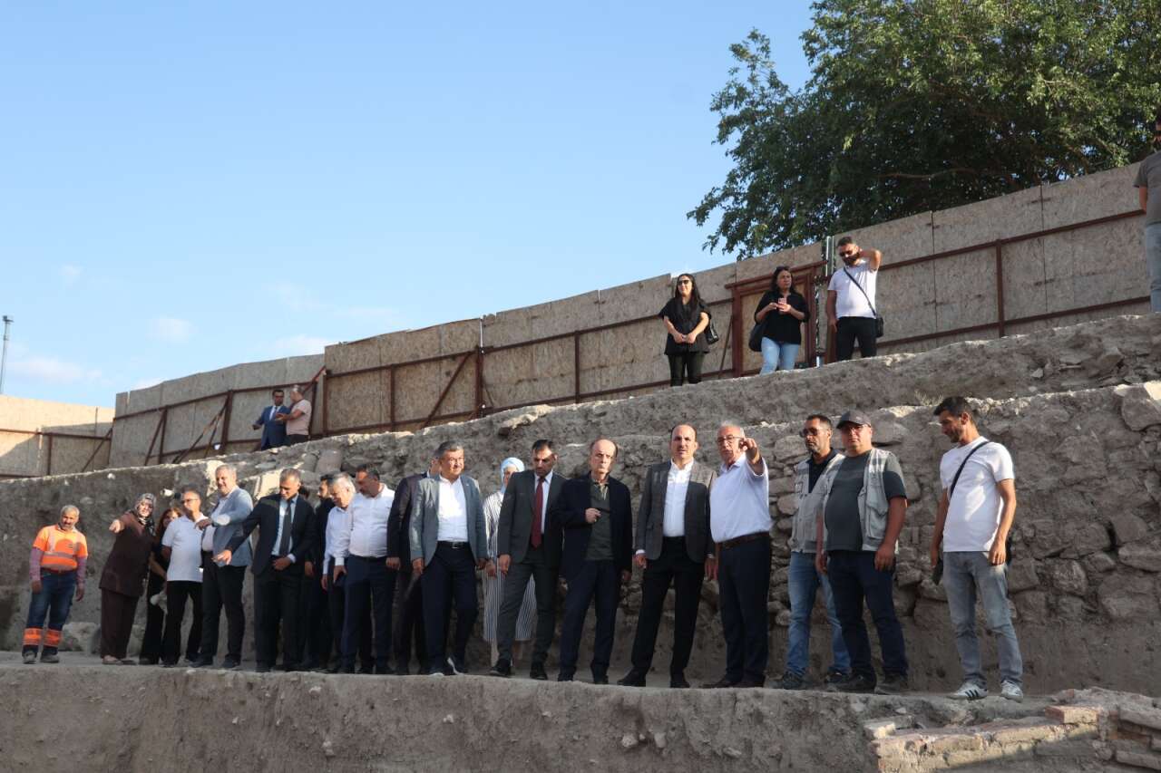 Konya’nın kalbinde toprağın altından tarih fışkırıyor 9